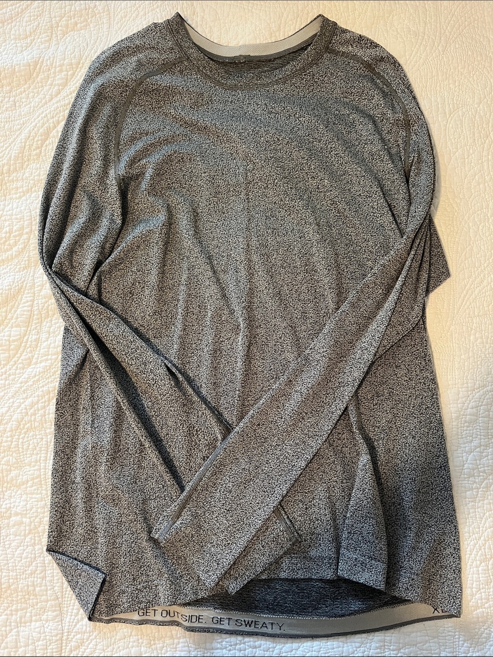 lululemon athletica Men's Long Sleeve Crew - Heathered Black/Gray